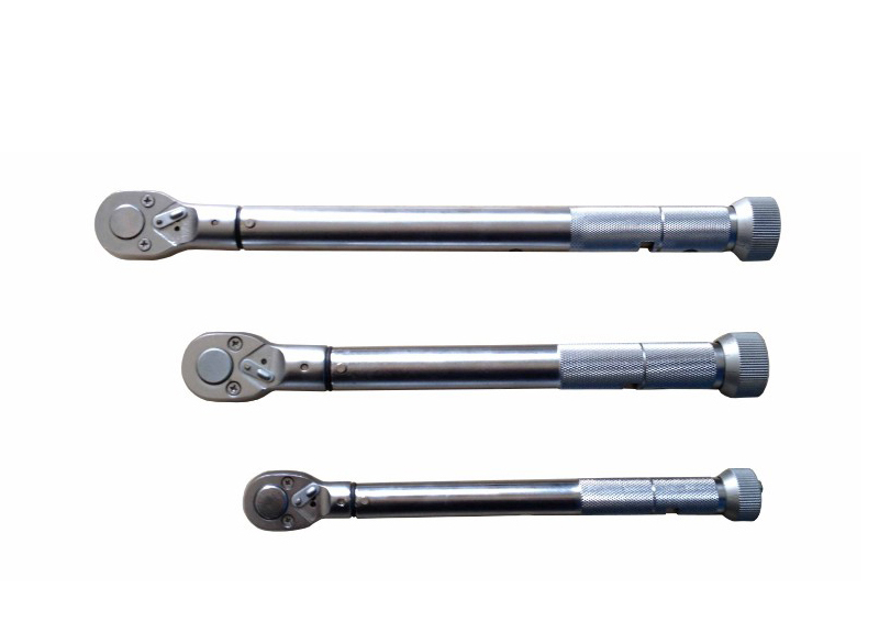 Preset torque wrench MD-200 (40-200N.m 1/2